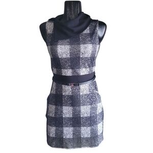 New Tower Black and Grey Plaid  Sleeveless Belted Dress M